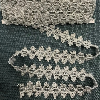 Тесьма отделочная Ш-30-35 мм  цв.серебро																													